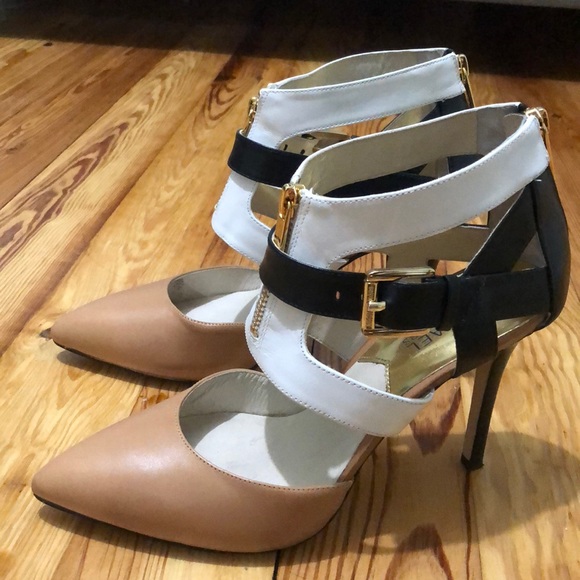 Micheal Kors Heels - Picture 2 of 6